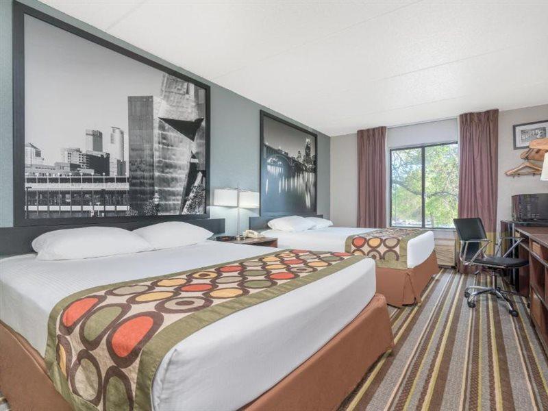 Hotel Super 8 By Wyndham Bloomington/Airport Esterno foto